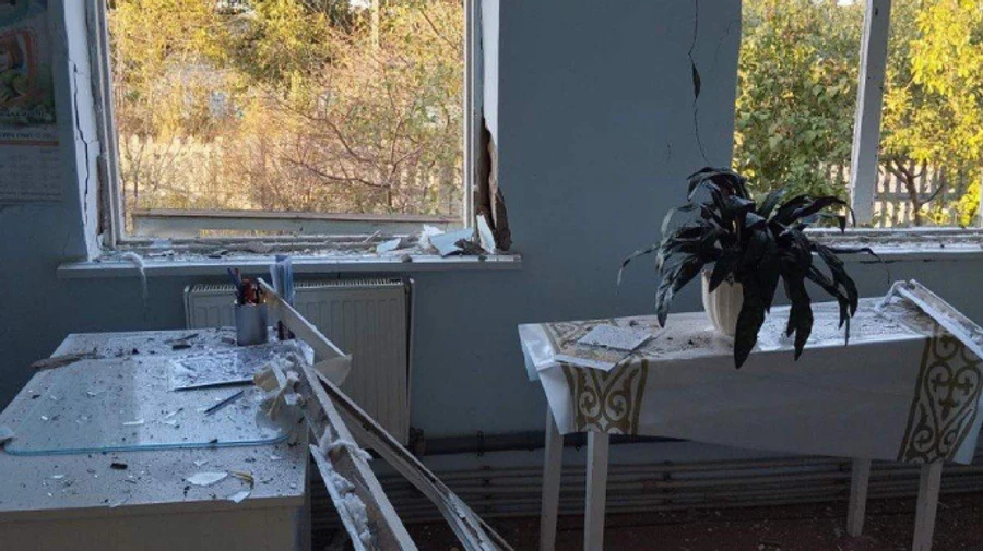 Russians bombard medical facility in Kherson Oblast