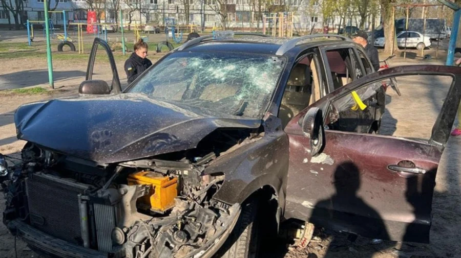 На Днепропетровщине взорвалось авто: ранены чиновник и его жена