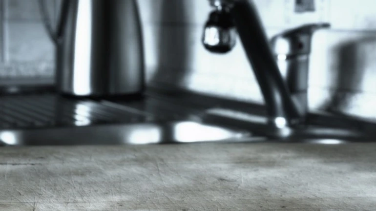 В Киеве больше десятка жилых массивов остались без воды