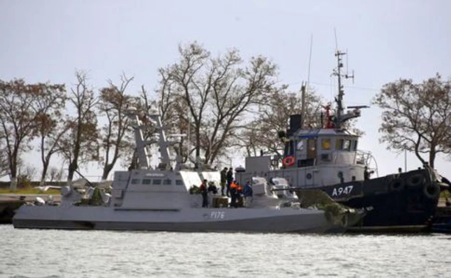 Окупанти розділили захоплених моряків на групи й розповіли про травми поранених