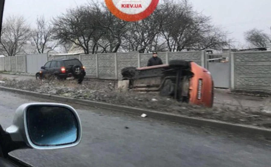 Из-за непогоды на Киевщине втрое увеличилось количество ДТП