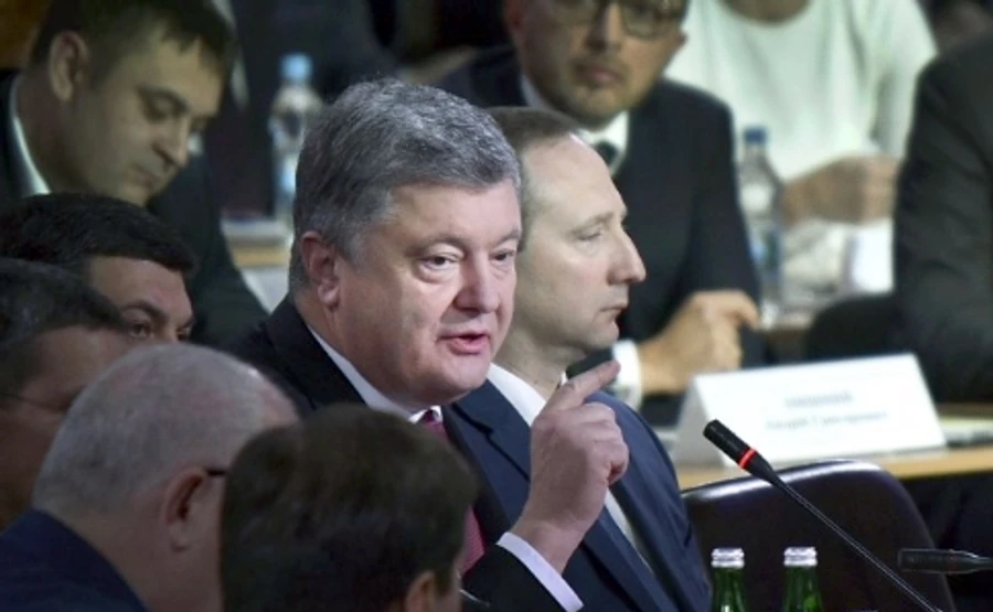 Порошенко: 30-40 людей називають всеукраїнською акцією