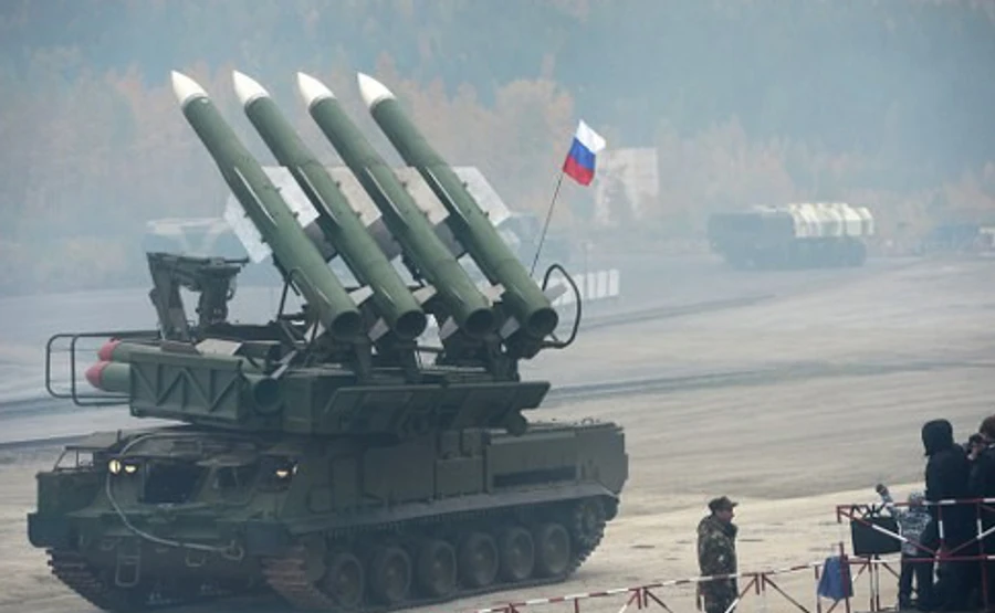 РФ озброїть новим Буком свій регіон разом з анексованим Кримом