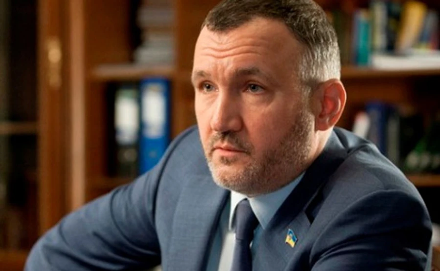 Суд арестовал имение одиозного Кузьмина