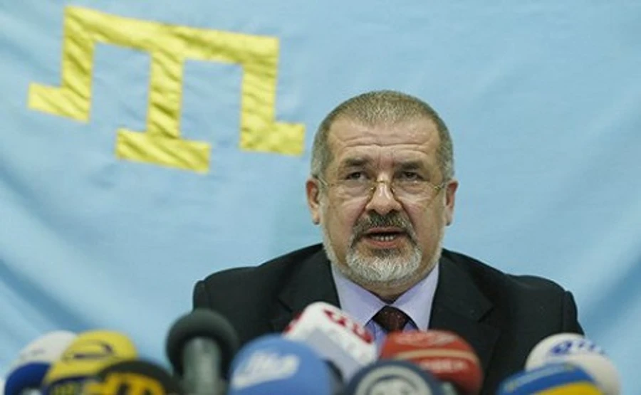 Чубаров: Власти Крыма сгоняют бюджетников на праздник крымских татар