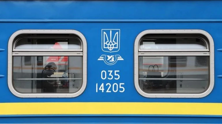 Рух поїздів в регіонах з підвищеним ризиком: Укрзалізниця оновила інформацію