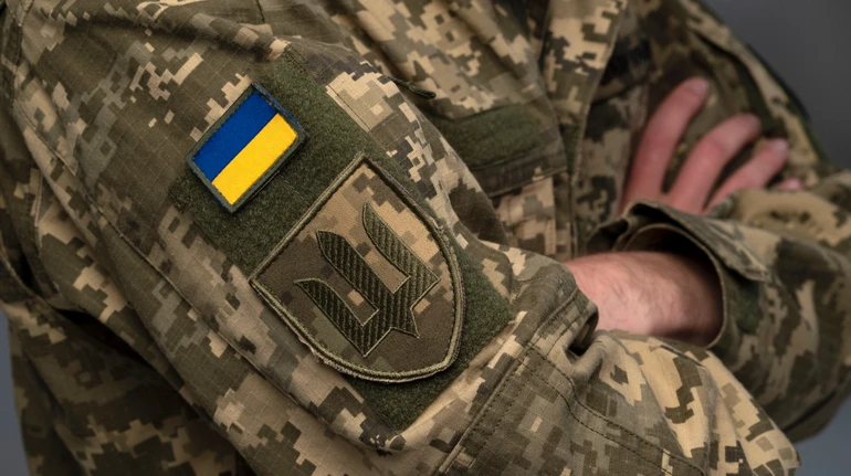 В Прикарпатье военнослужащий проспал воздушную тревогу во время массированной атаки — его наказал суд