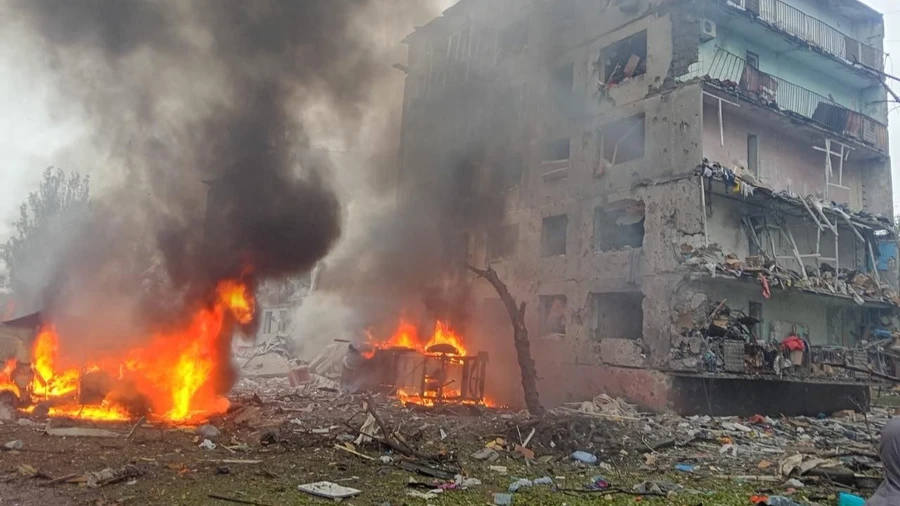 Окупанти вранці вдарили по Олександрівці: загинули 4 людини, під завалами можуть бути ще 8