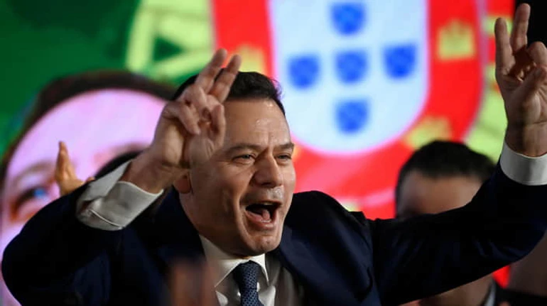 Перевыборы на фоне коррупции: Португалия готовится к исторической смене власти