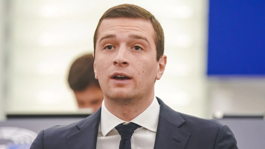 Офіційний лідер ультраправих Франції відповів, чи піде у президенти замість Ле Пен