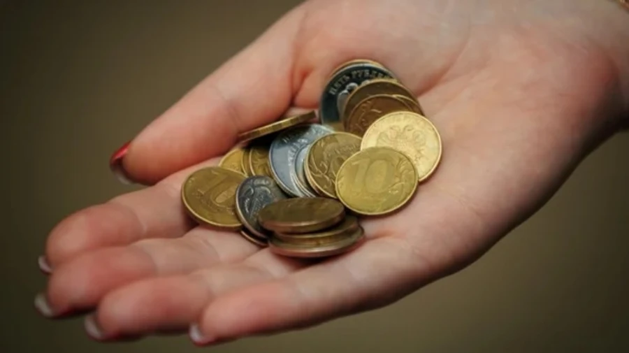 За время оккупации Крыма реальные доходы россиян упали на 10%