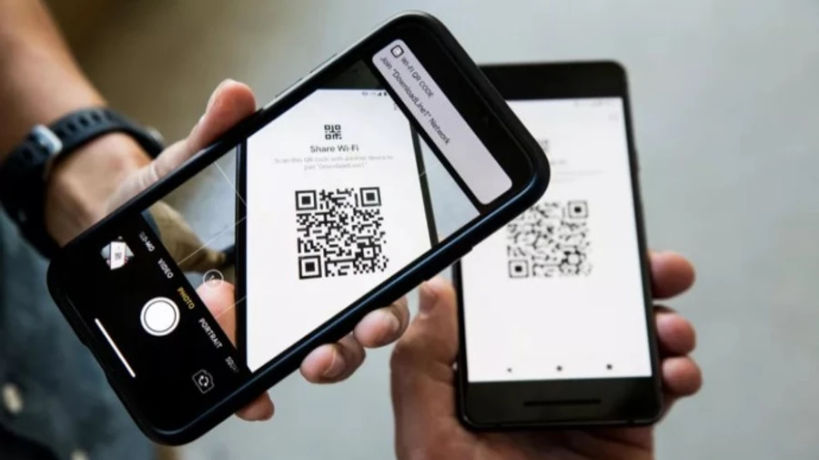 Китай пропонує присвоювати людям QR-коди з даними про Covid-19