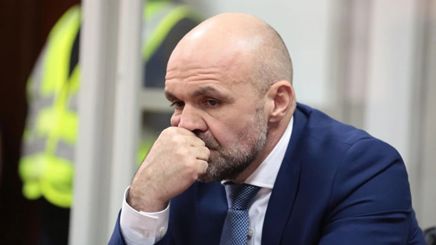 Адвокати Мангера оголосили відвід судді: суд відклали