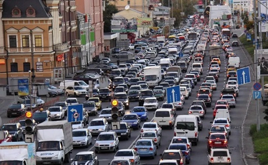 В КГГА призвали минимизировать использование личного транспорта