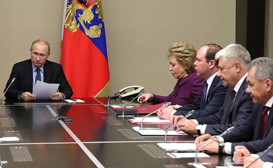 Путин собрал Совбез: обговорили украинский закон о Донбассе