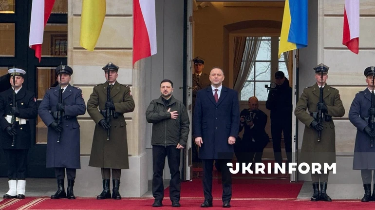 Президенты Украины и Польши встретились впервые после прихода Навроцкого к власти
