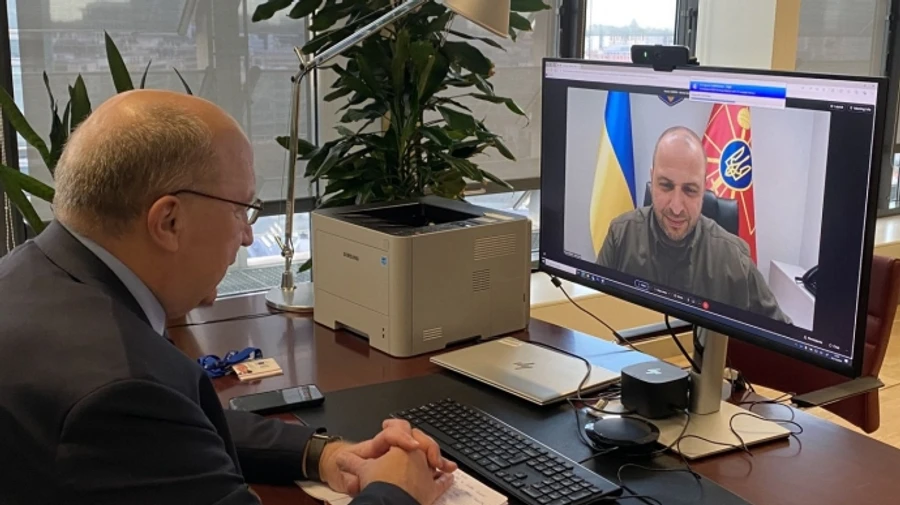 Новий єврокомісар з оборони поговорив з Умєровим про захист України
