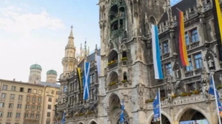 Мюнхен напередодні матчу України: шалені вболівальники, затишні вулички та розкішна Алянц Арена