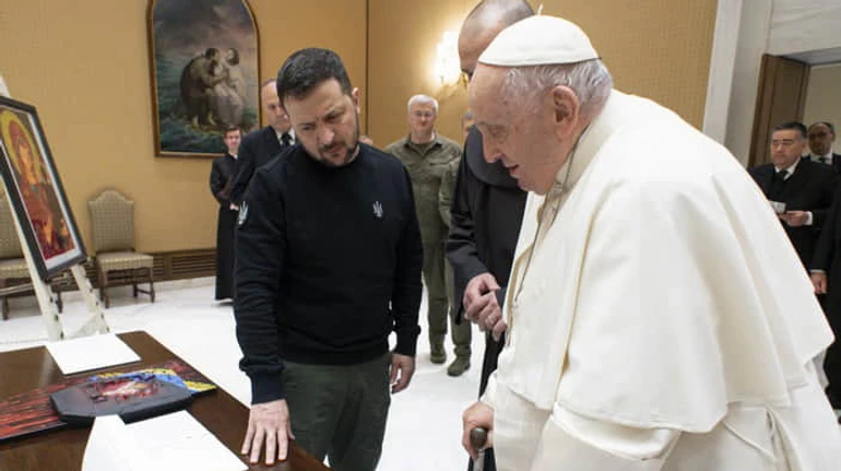 Антироссийский Папа: о чем Святой престол договаривается с Зеленским и Путиным