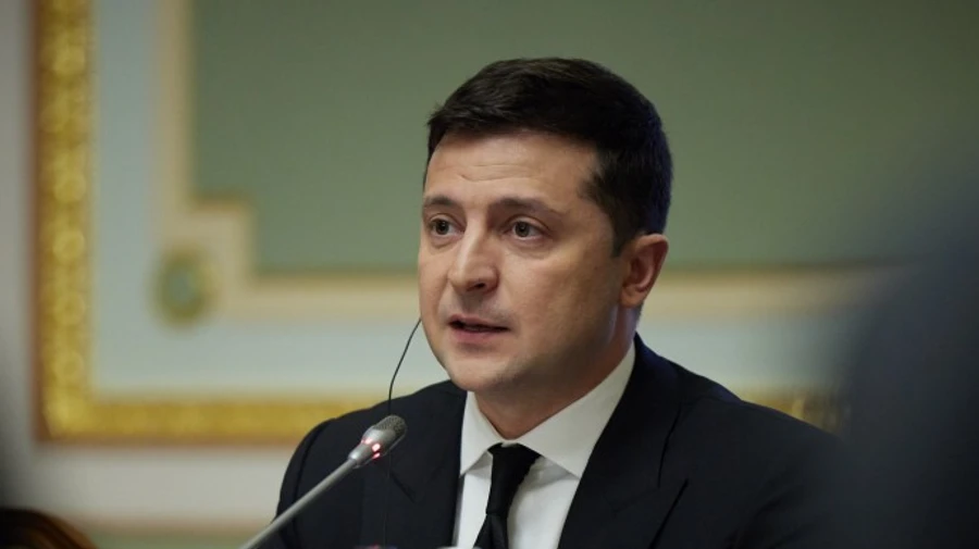 Зеленський увечері збере послів у Маріуполі