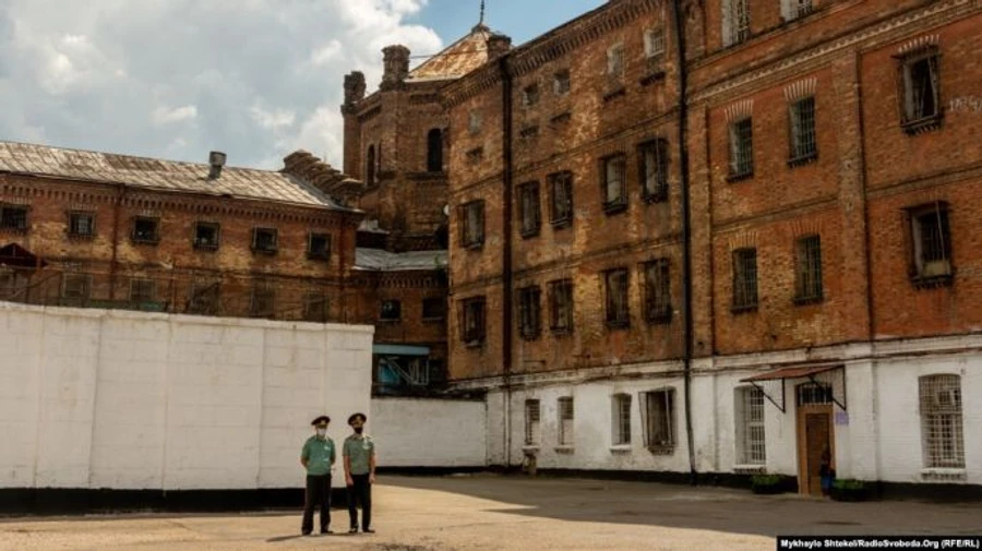 В Одессе при попытке побега из СИЗО ранен заключенный