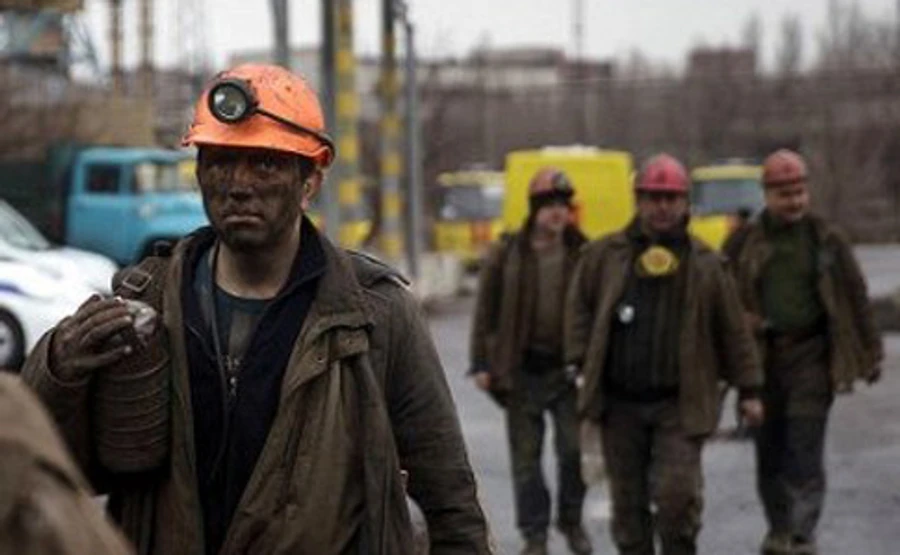 На шахте в Торецкое произошел выброс угля, есть погибший