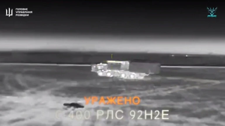 Ukrainian intelligence drones destroy Russian air defence systems in Crimea – video