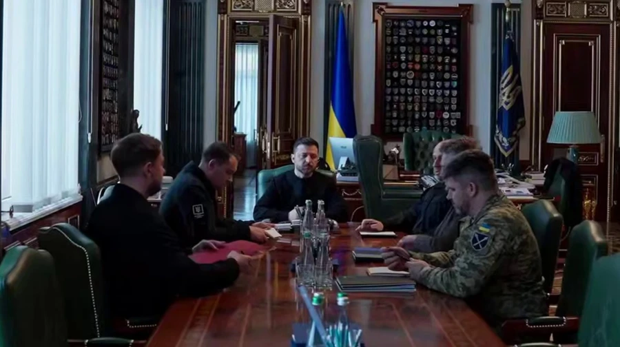 Зеленский заслушал доклад команды о встречах с РФ и США: нужны гарантии безопасности