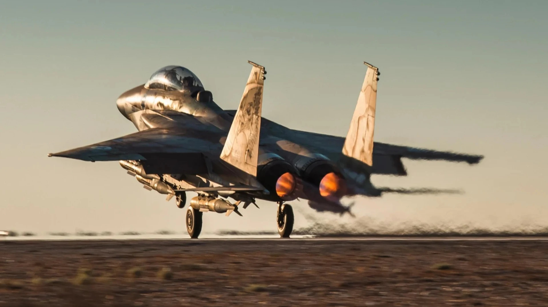 США довелося знищити два своїх літаки після рятування пілота F-15 з Ірану