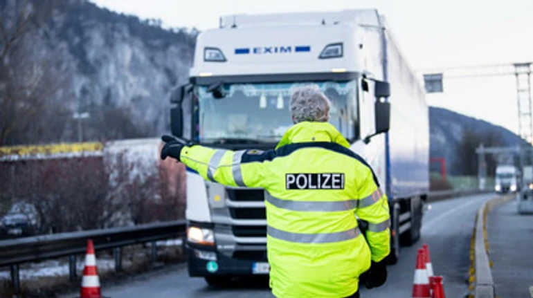 Поворот не всліпу: чому Німеччина та ЄС змінюють правила для вантажівок
