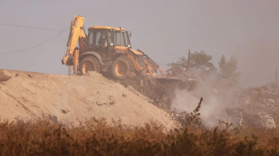 Рятувальникам вдалося загасити пожежу на сміттєзвалищі в Києві