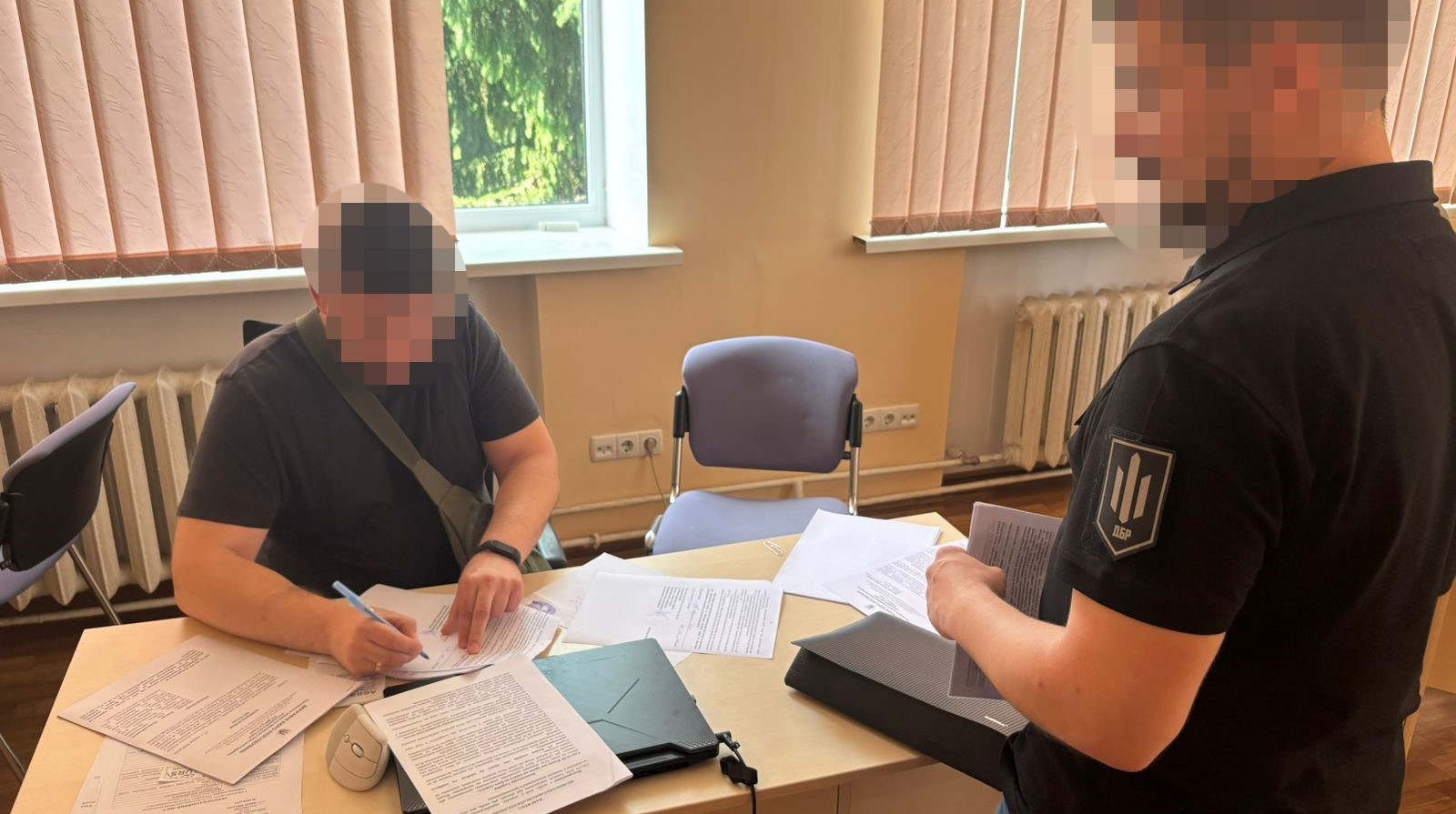 На видаленні даних про розшук військовозобов'язаних викрили оператора ТЦК