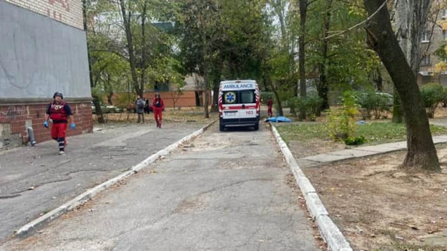 Russia attacks centre of Kherson: City Military Administration employee killed, two wounded