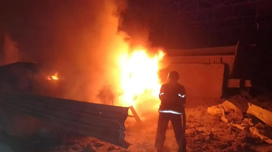 У Краматорську і Слов’янську росіяни вдарили по підприємствах і складах гумдопомоги, є поранені – голова ОВА  