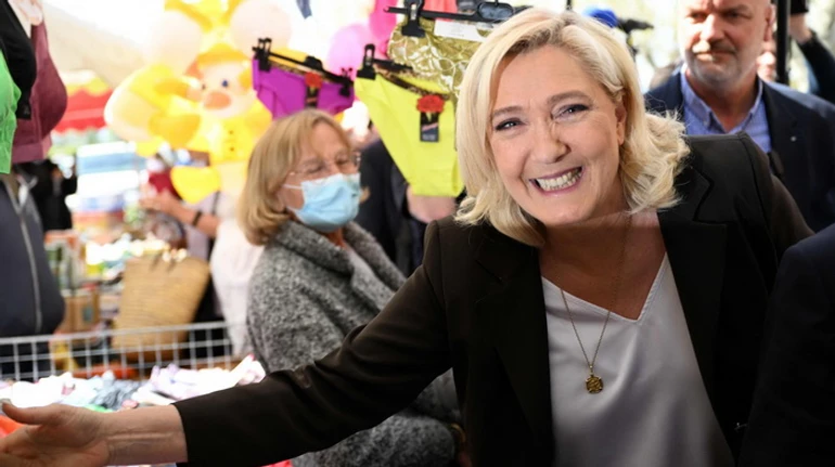 Друг не на словах: як Марін Ле Пен відмовилася від Путіна, але продовжує йому допомагати