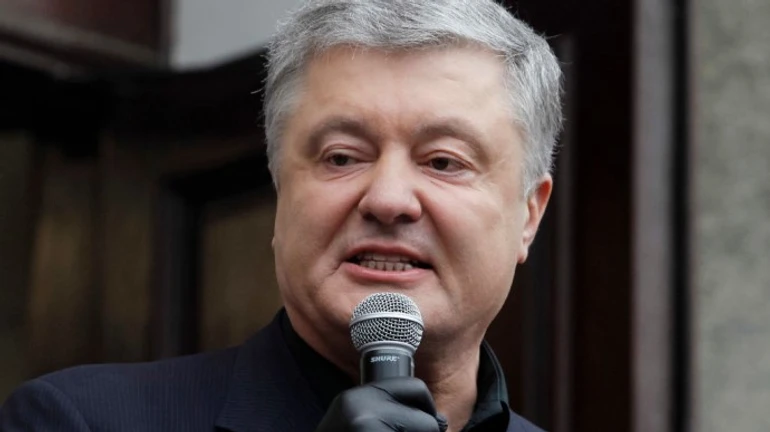 Порошенко из-за границы заплатил 11 миллионов своим юристам