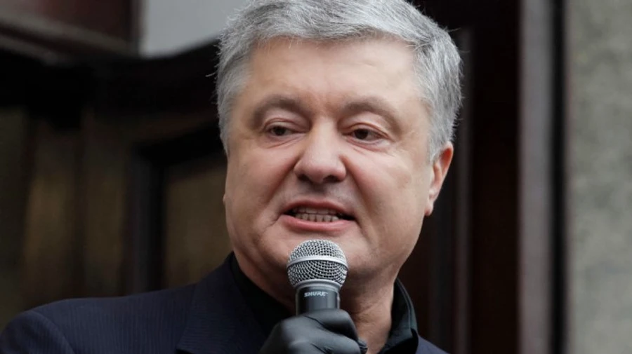 Порошенко из-за границы заплатил 11 миллионов своим юристам