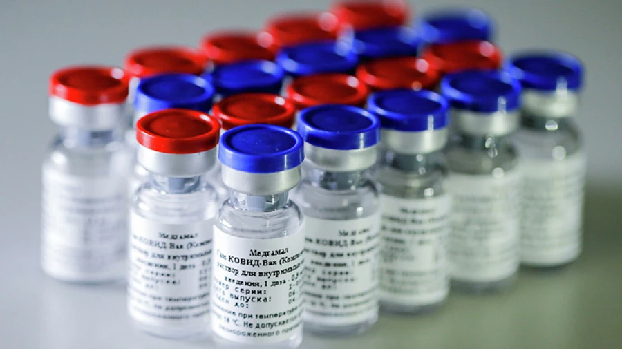 Мэр Ниццы снова высказался за использование российской вакцины Спутник V