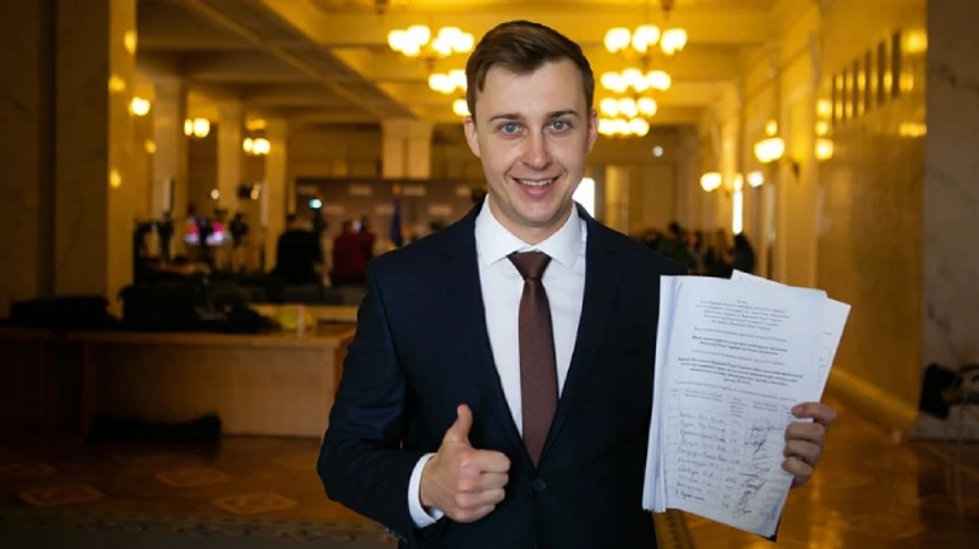 Голос собрал подписи для еще одного внеочередного заседания Рады