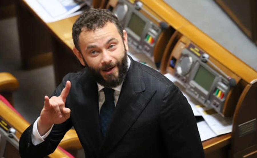 Дубінський після обговорення змін в уряді поїхав до офісу Коломойського – ЗМІ