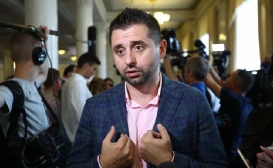 Перед созывом Рады Арахамия считал, что Гончарук останется