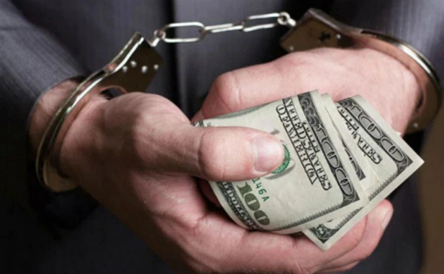 Прокуратура викрила хабарника з управління ДФС Хмельниччини