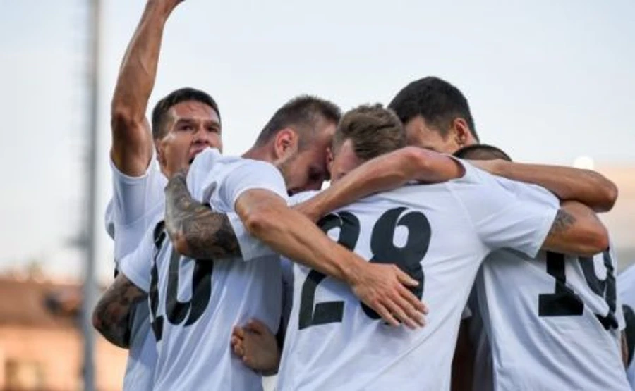 Ліга Європи. Зоря проходить у плей-офф раунду, Маріуполь вилітає