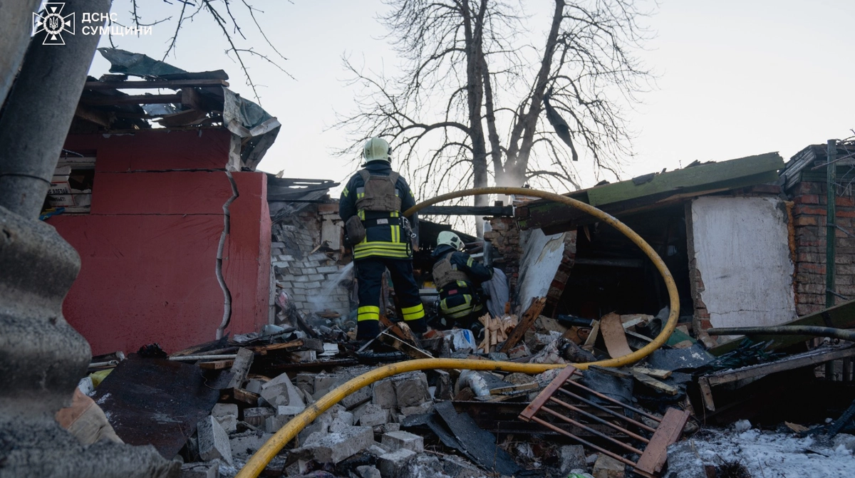 Russians attack Sumy district: people injured, including child