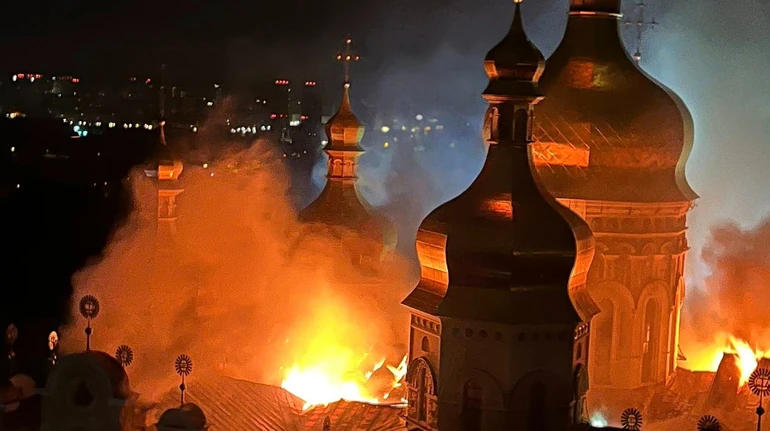Вдалося зберегти стародавні ікони та інші святині – намісник Києво-Печерської лаври