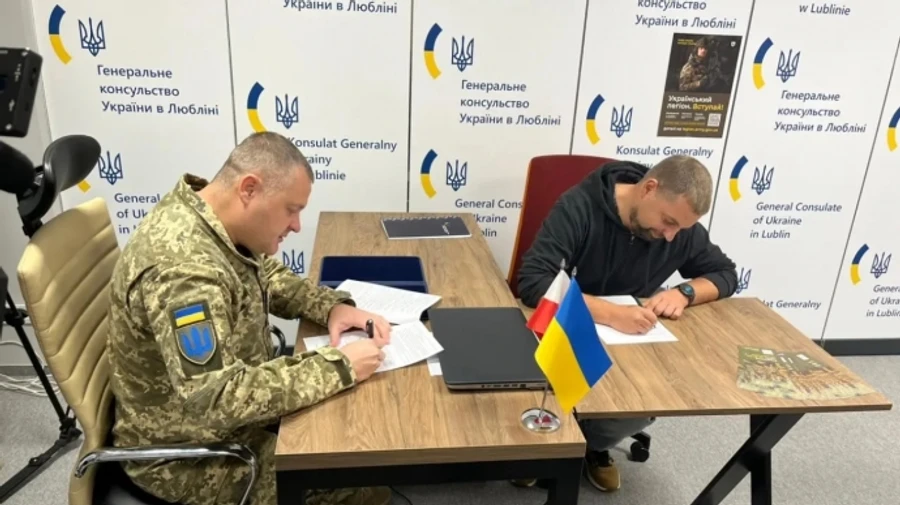 First volunteers in Poland sign contracts with Ukrainian Legion as applications reach 600 – photos