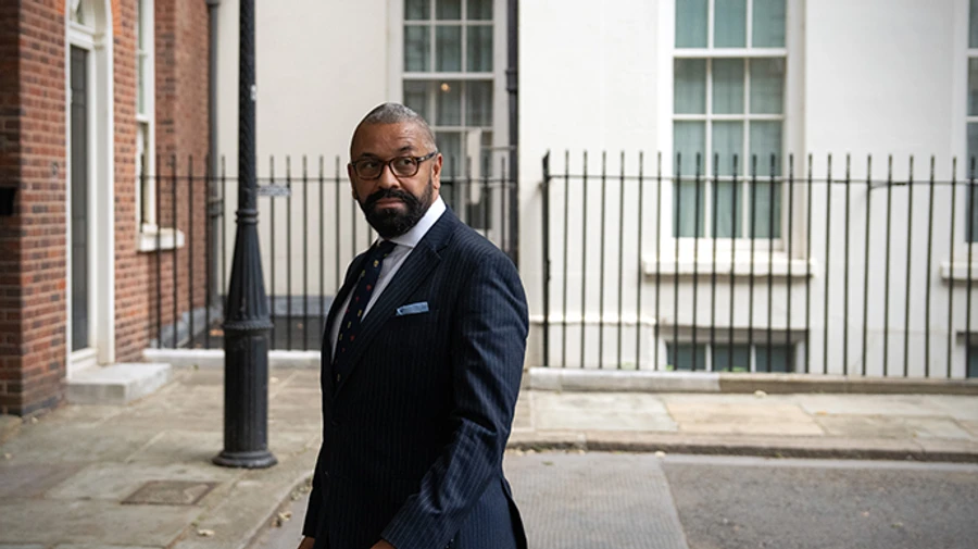 Глава МЗС Британії не поїхав до Китаю через загадкове зникнення міністра - Bloomberg