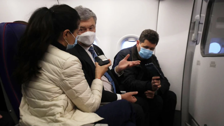 Поехали, твою мать!: Порошенко объяснил эмоциональное бегство от следователей ГБР