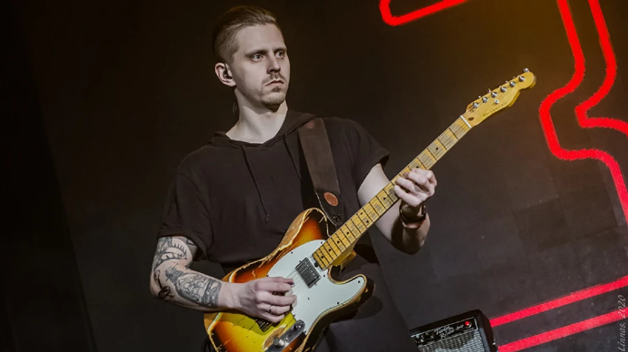 В Україну не пустили гітариста групи Город 312