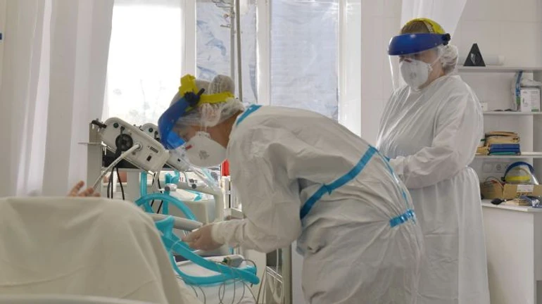 Covid забрав життя 68 тисяч жителів України, в неділю зафіксували три сотні смертей